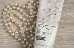 Eunyul Natural Moisture Foam Cleansing – Pearl