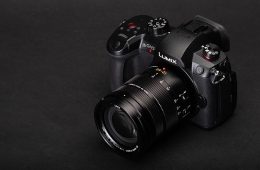 Panasonic Lumix GH5 Mirrorless Camera with 12-60mm Lens